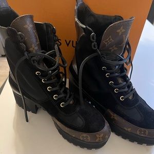 LV Combat Boots